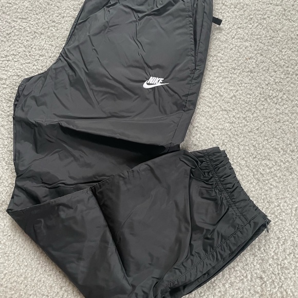 COPY - COPY - Nike Windrunner pants - Picture 7 of 8